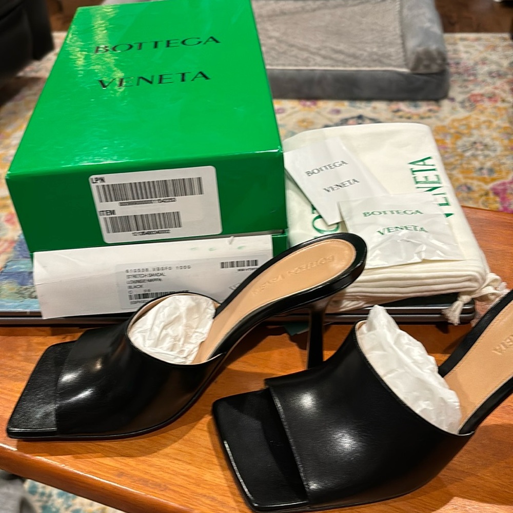 Bottega Veneta Stretch Sandals New in box size 38 Black